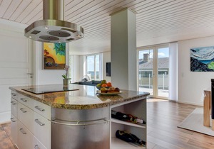 Gorgeous home in Kruså with kitchen