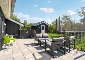 Gorgeous home in Tarm with kitchen