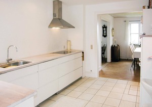 Gorgeous home in Tranekær with kitchen
