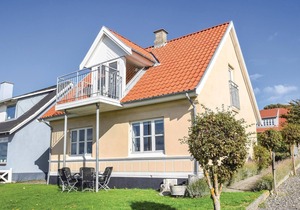 Gorgeous home in Tranekær with kitchen