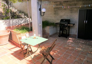 Gorgous, independent studio with terraces