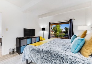 Ground-Floor Modern Condo W/Free WiFi, Shared Pool, Private Patio & More!