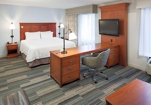 Hampton Inn & Suites Cedar Rapids - North