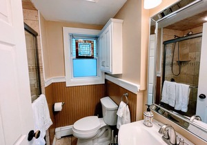 Harvard Allston 2FL 3-Bedroom 2-Bath Suite