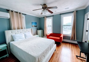 Harvard Allston 2FL 3-Bedroom 2-Bath Suite