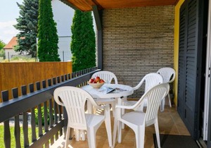 Holiday Home Hibiscus by Interhome