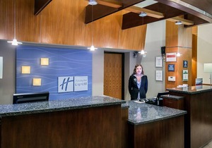 Holiday Inn Express Schaumburg-Rolling Meadows, an IHG Hotel