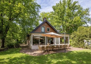 Home with lots of privacy, in the forest