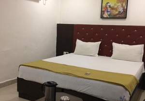 Hotel Meena Grand