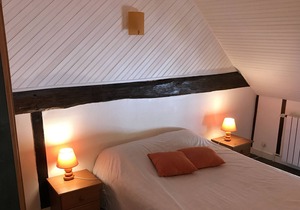 Ideal family - 4 to 6 people, covered and heated collective swimming pool, sauna