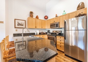 Ideal Location in River Run, Beautiful Mountain Views, Close to Gondola/Shops