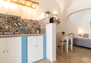 Il Vico 9 Ostuni by Typney