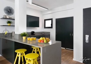 Illuminated 2BR in Ben yehuda 140 by HolyGuest
