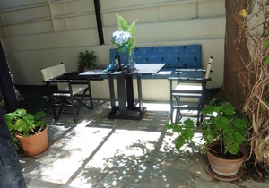 Julie's studio,2 minutes walk to beach, near Heraklion,Knossos and famous sites!