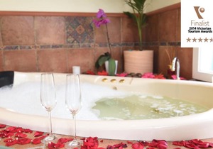 Lakeside Cottage Luxury B&B