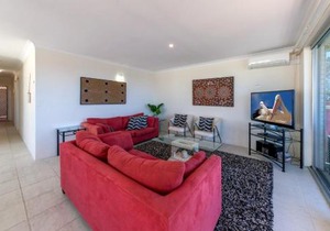 Laman Lodge Unit 5 15 Laman Street