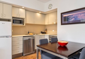 Lantern 14-Terrace Apartment, nestled in the Snowy Mountains.