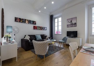 Large one bedroom flat in the Old Town