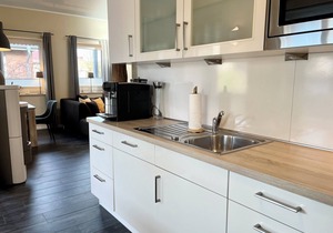Luxurious house for 6-8 people and dog with sauna, fireplace, garden and play area