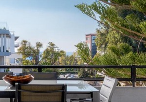 Luxury & Spacious 3 bdrm apt in Glyfada center