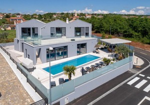 Luxury Villa with Private Pool in Labinci