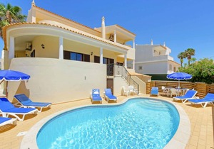 Magnificent Villa Simoes Guia