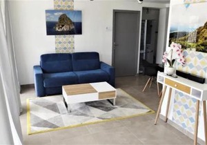 Maison avec vue sur la mer à La Trinité, piscine partagée