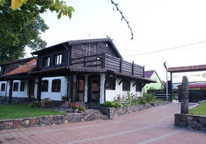 Marina Lester Club
