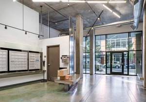 Modern Loft in the Heart of the Pearl District!
