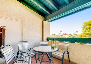 Modern Suite W/Free Wifi, Pool, and a Private Patio