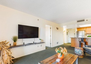 Modern Suite W/Free Wifi, Pool, and a Private Patio