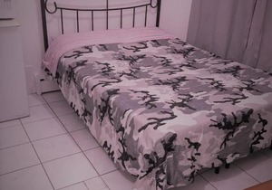 Monthly University Apartment-Elizabeth