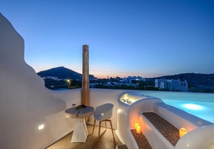 Naxos Euphoria Suites