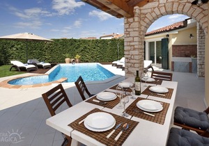 new villa with pool in Labinci, just 10 minutes from Porec