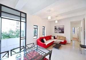 Nice 2BR near Gordon Beach by HolyGuest