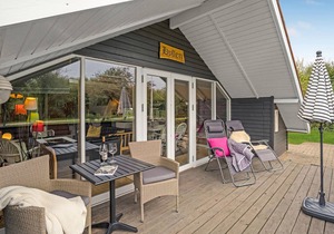Nice and well maintained cottage in a quiet area not far from the fjord and sea.