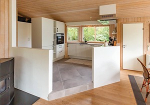 Nice big and well furnished cottage close to the wonderful bathing beach.