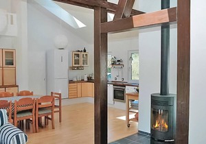 Nice home in Askø with WiFi