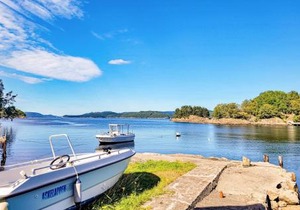 Nice Home In Fitjar With House Sea View