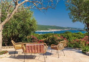 Nice home in Kornic with house sea view
