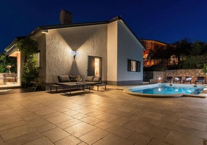 Nice home in Kornic with house sea view