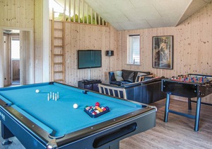 Nice home in Tranekær with kitchen