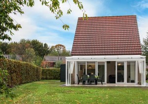 Nice Home In Vlagtwedde With Kitchen