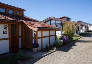 OFI-11 - Spacious vacation home with large terrace (HT) - Feriendorf Öfingen 04