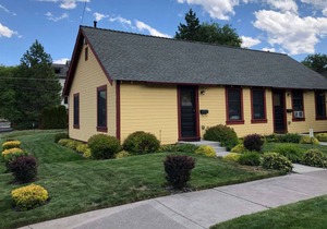 Old Bend 1 Bdrm Duplex. 4 Blocks from Dwntwn, Walk to Box Factory, Old Mill. Brews & Wine.
