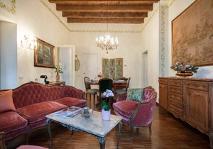 Old Borgo Vico - Lake Como - Apartment for Rent - your home away from home