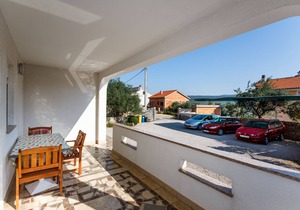 One bedroom apartment with terrace and sea view Kornić, Krk (A-5306-b)
