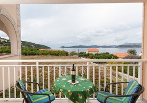 One bedroom apartment with balcony and sea view Lopud, Elafiti (A-14013-b)