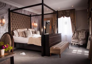 Oriel House Hotel
