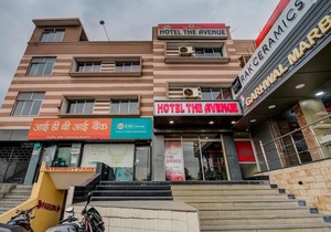 OYO 14008 Hotel The Avenue